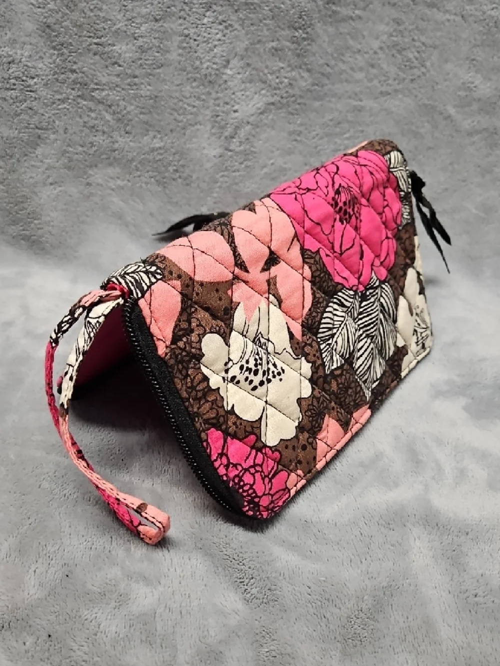Vera Bradley Mocha Rouge Quilted Zip-Around Wristlet - Picture 4 of 4